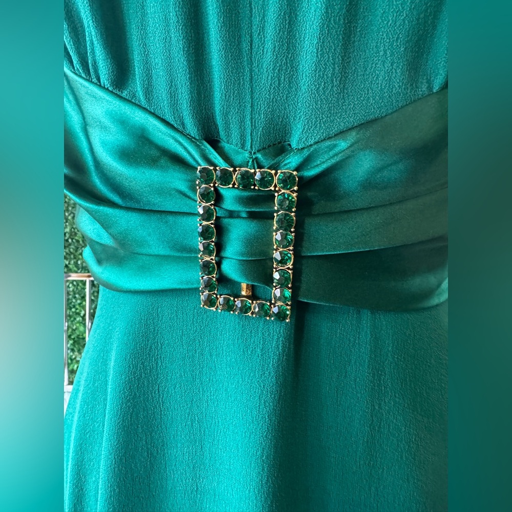New DONNA RICCO Silk Chiffon and Charmeuse Halter Dress-Emerald green size 8 - Picture 2 of 10
